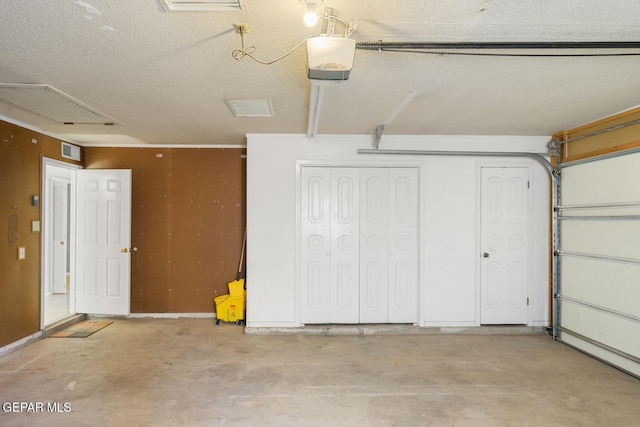 8820 Dirk Ct, El Paso, TX 79925 - garage with a garage door opener