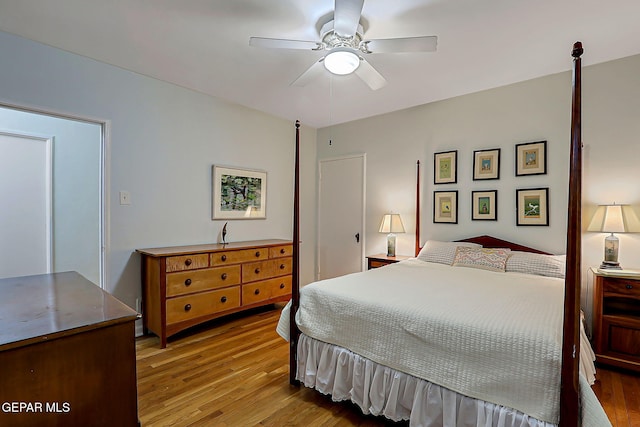 818 Kerbey Ave, El Paso, TX 79902 - bedroom featuring wood finished floors and ceiling fan