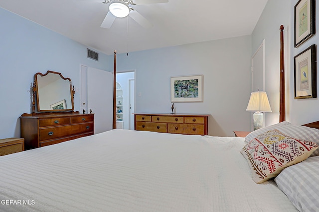 818 Kerbey Ave, El Paso, TX 79902 - bedroom featuring a ceiling fan