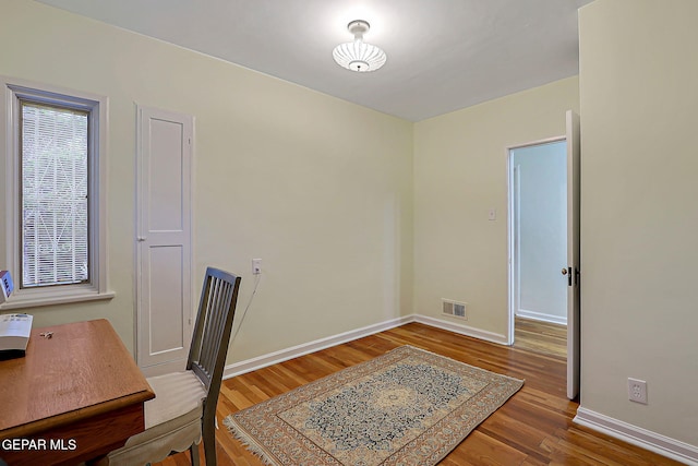 818 Kerbey Ave, El Paso, TX 79902 - office featuring wood finished floors and baseboards