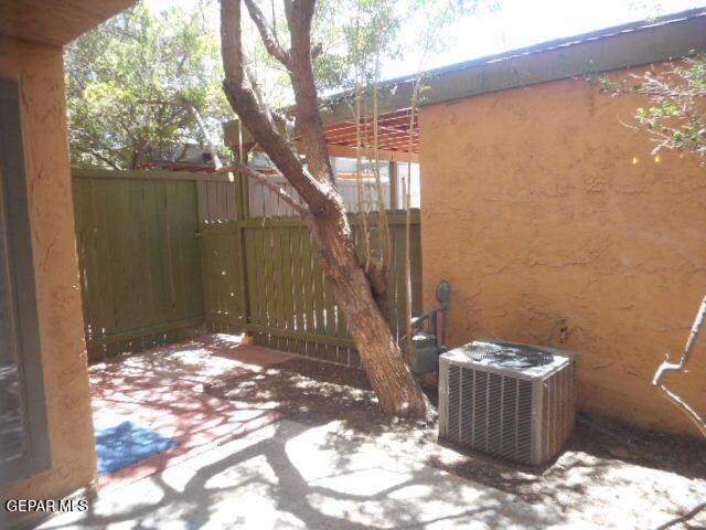 1644 Lomaland Dr Unit 123, El Paso, TX 79935