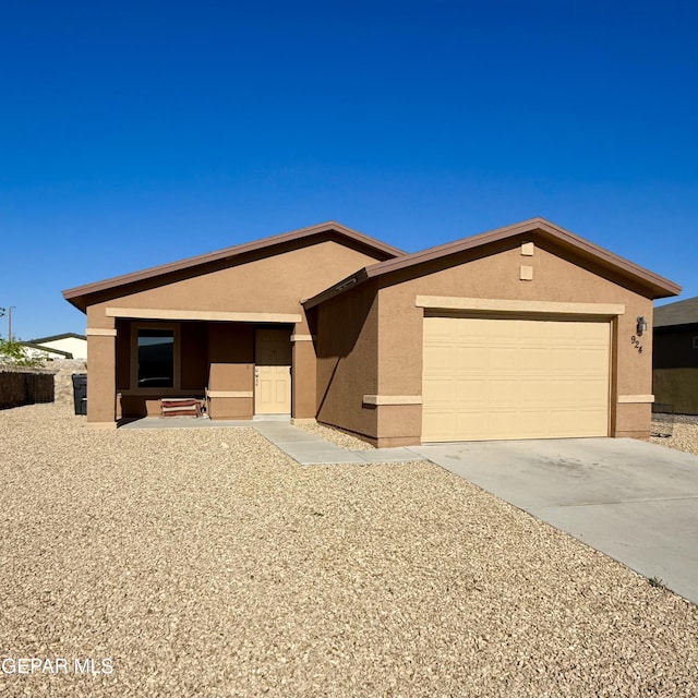 924 Talavera Dr, Horizon City, TX 79928 - photo 1