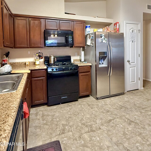 924 Talavera Dr, Horizon City, TX 79928 - photo 11