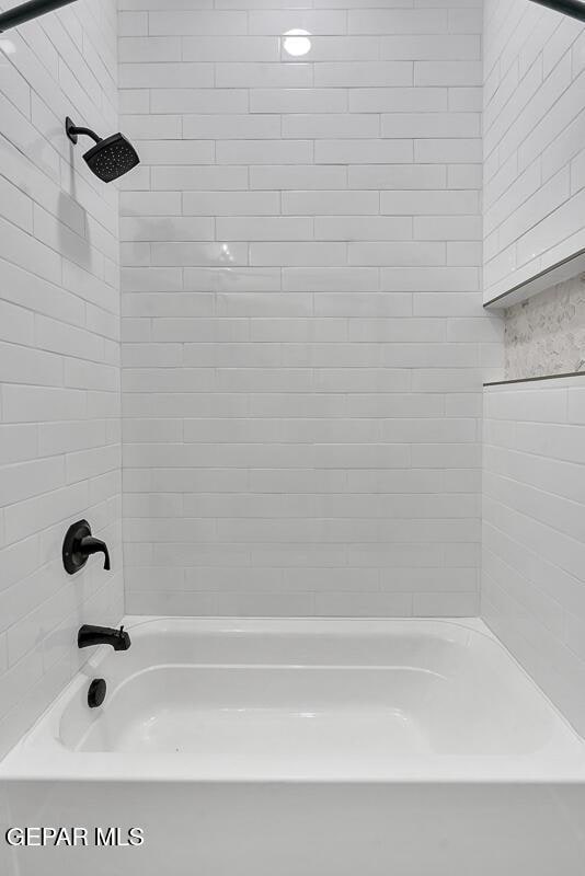 248 Emerald Storm Pl, El Paso, TX 79928 - full bath featuring shower / washtub combination