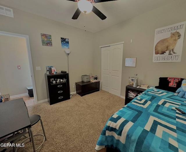 12217 Chapel Hill Rd, El Paso, TX 79928 - carpeted bedroom with a closet and a ceiling fan