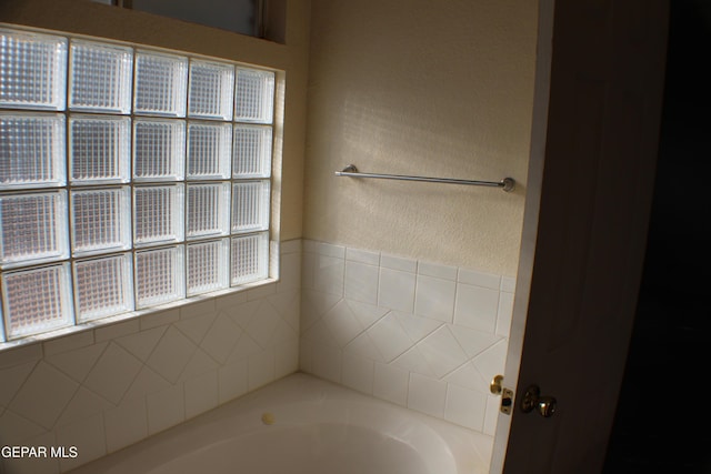 1429 Jettie Ray Way, El Paso, TX 79936 - bathroom with a garden tub