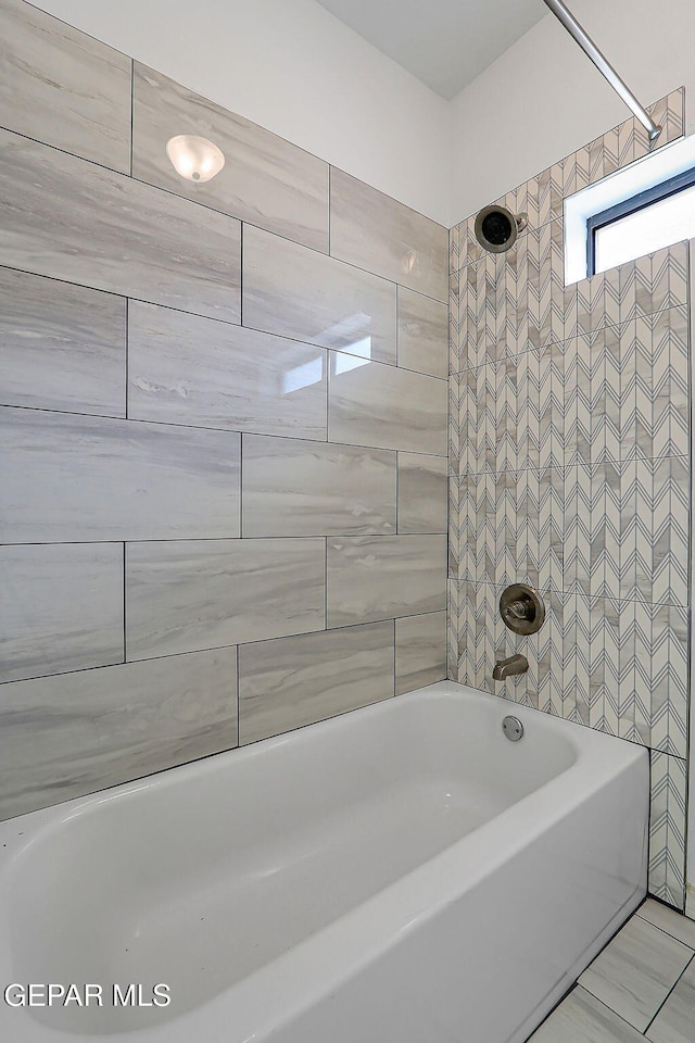 3841 Tierra Campa Dr, El Paso, TX 79938 - full bath featuring bathing tub / shower combination