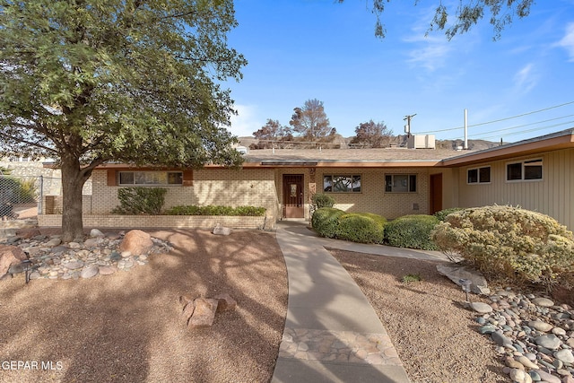 408 Spring Hill Cir, El Paso, TX 79912 - ranch-style house with brick siding