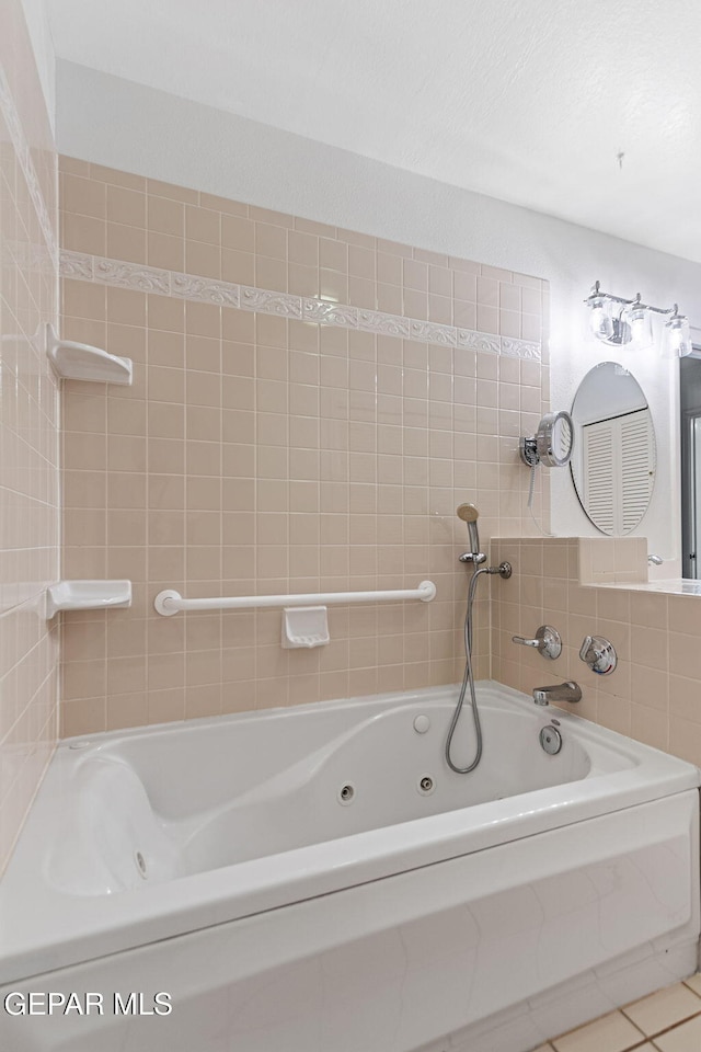 408 Spring Hill Cir, El Paso, TX 79912 - bathroom featuring a whirlpool tub