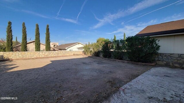 3541 Al Roberts Dr, El Paso, TX 79936 - view of yard
