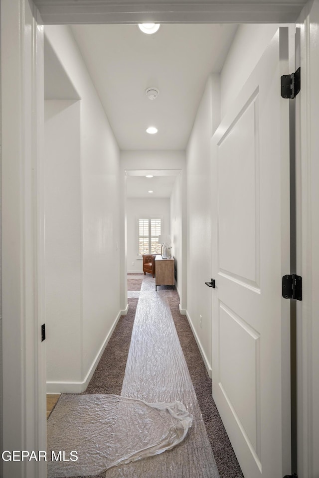 905 Bilton Pl, El Paso, TX 79928 - hallway featuring carpet floors and recessed lighting