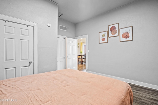 3031 Memphis Ave, El Paso, TX 79930 - bedroom with dark wood-style floors