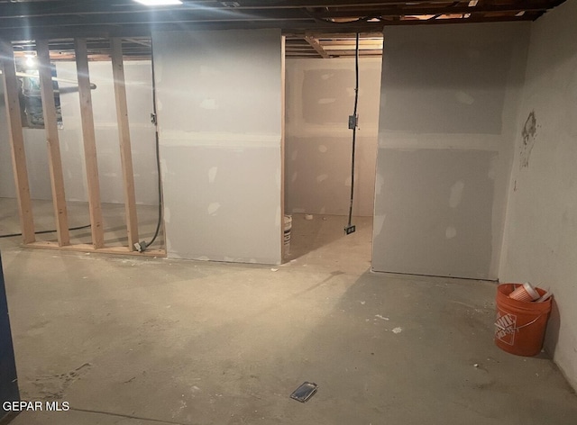3031 Memphis Ave, El Paso, TX 79930 - view of unfinished basement