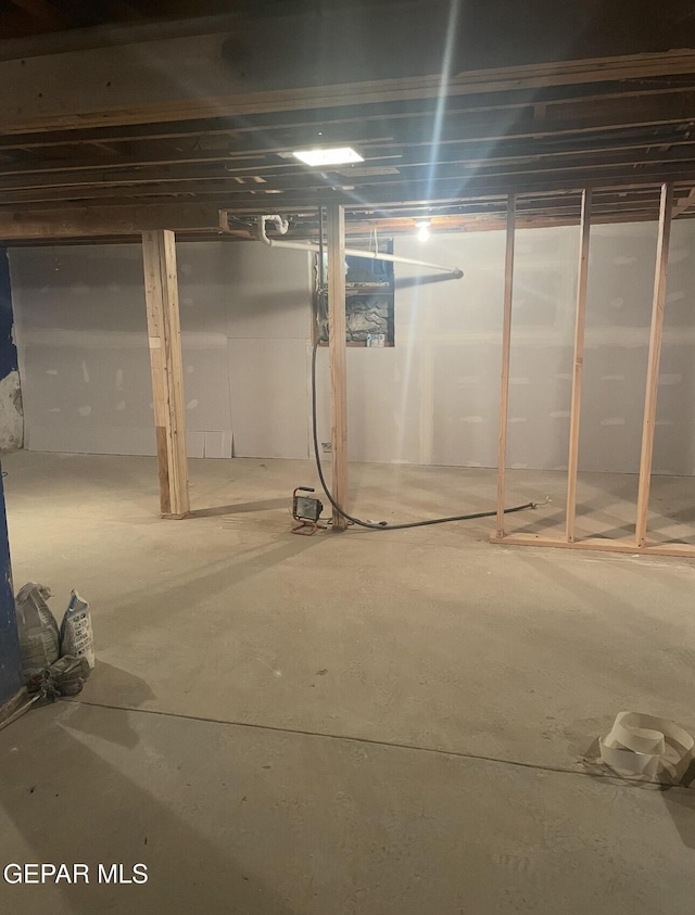3031 Memphis Ave, El Paso, TX 79930 - view of unfinished below grade area