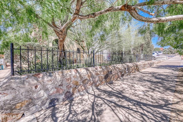 4021 Hastings Dr, El Paso, TX 79903 - view of patio / terrace