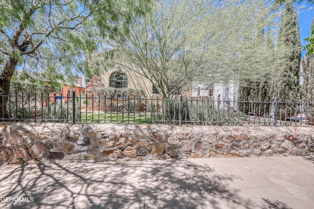 4021 Hastings Dr, El Paso, TX 79903 - view of fenced yard