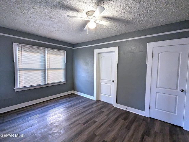 3308 Tularosa Ave, El Paso, TX 79903 - unfurnished bedroom with wood finished floors, a textured ceiling, and ceiling fan
