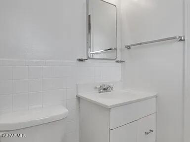 3305 Killarney St, El Paso, TX 79925 - half bath with toilet and vanity
