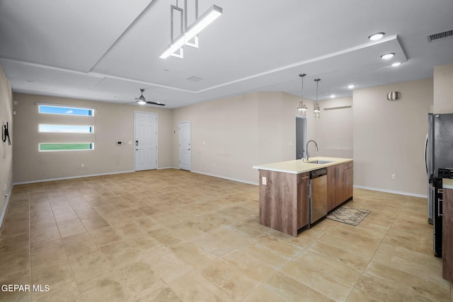 7722 Enchanted Ridge Dr, El Paso, TX 79911 - kitchen featuring stainless steel dishwasher, light tile patterned flooring, a kitchen island with sink, a ceiling fan, and recessed lighting