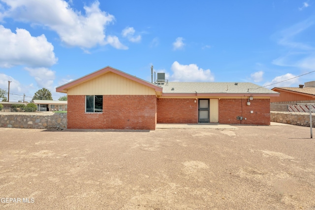 231 Romeria Dr, El Paso, TX 79907 - back of property featuring brick siding