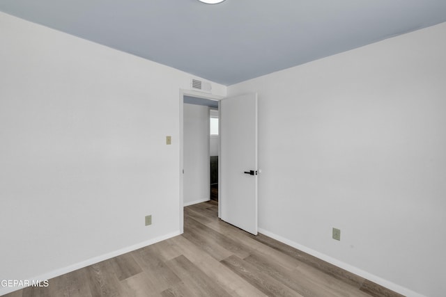 231 Romeria Dr, El Paso, TX 79907 - unfurnished room with baseboards and wood finished floors
