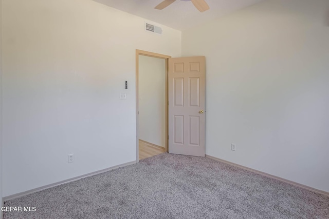 3148 Tierra Encino Dr, El Paso, TX 79938 - unfurnished room with light carpet and a ceiling fan