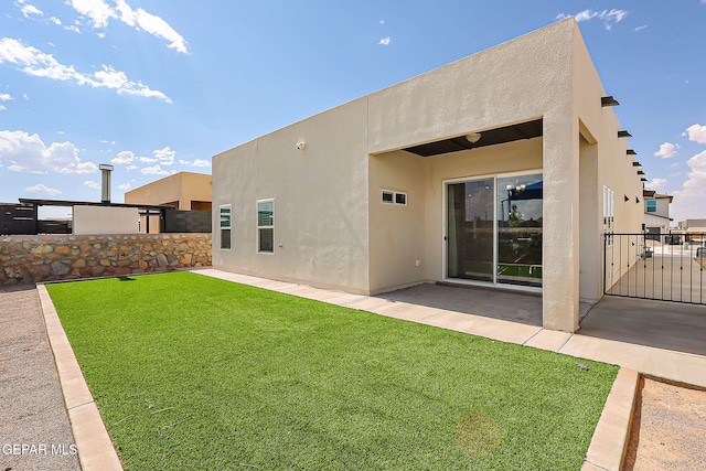 13860 Summer View Ave, El Paso, TX 79928 - back of property featuring a patio and stucco siding