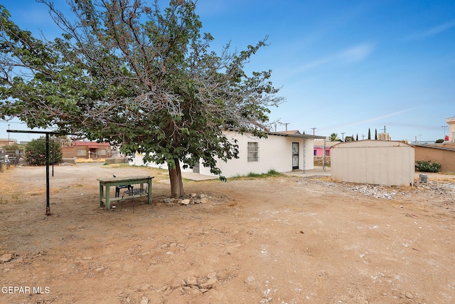 209 Hardesty Pl, El Paso, TX 79905 - view of yard with a storage shed