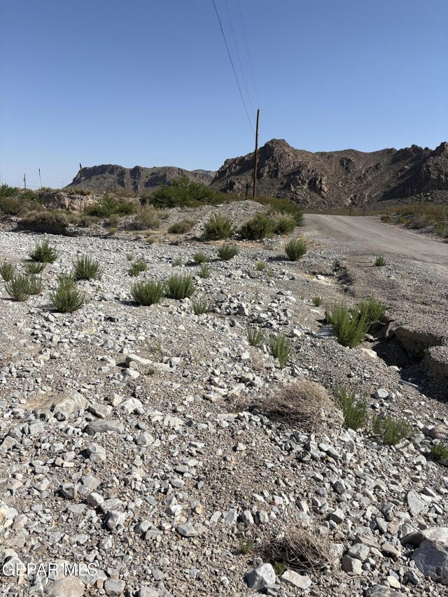 18350-60 Carinha Ave, Clint, TX 79938 - photo 4