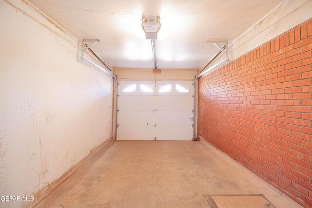 10324 Shoshone St, El Paso, TX 79924 - garage featuring a garage door opener