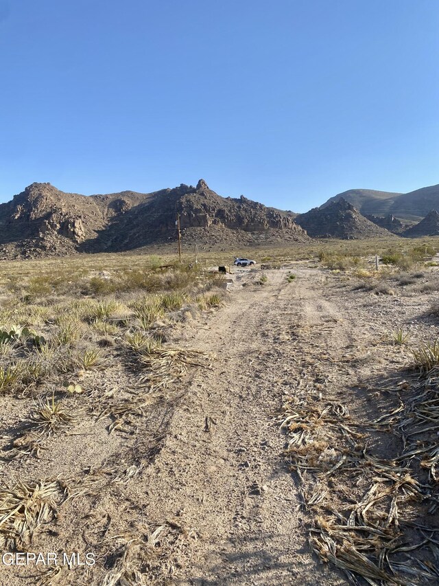 18418 Carinha Ave, El Paso, TX 79938 - photo 19