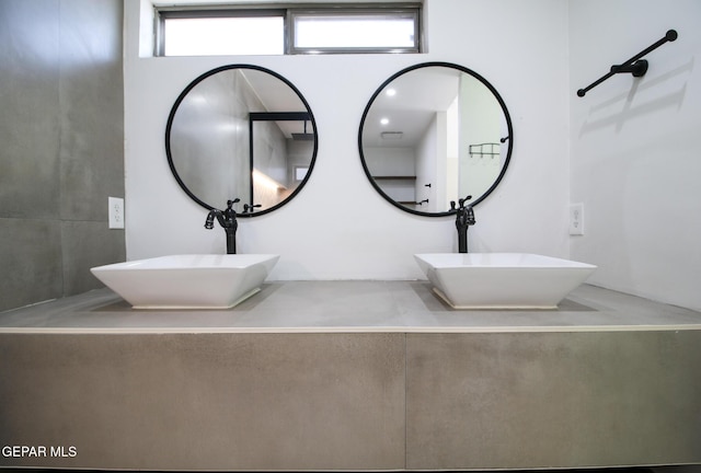 1465 Fito Hernandez St, El Paso, TX 79928 - full bathroom with double vanity