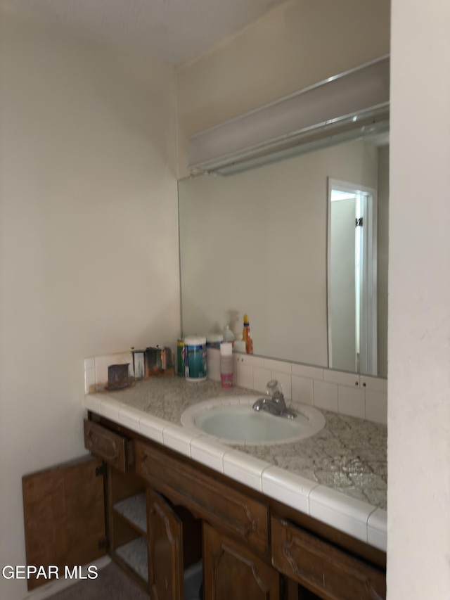 3376 Guthrie St, El Paso, TX 79935 - bathroom with vanity