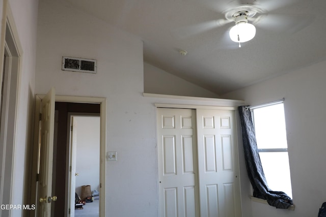 9421 Ariel Rico Ct, El Paso, TX 79907 - bedroom with vaulted ceiling, a closet, and ceiling fan
