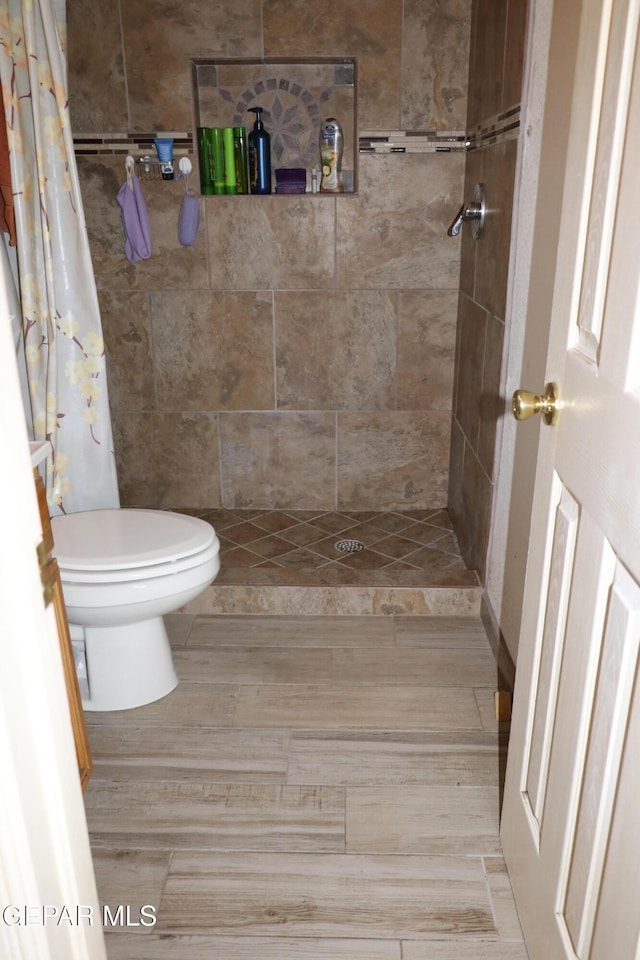 9421 Ariel Rico Ct, El Paso, TX 79907 - full bath with tiled shower