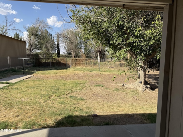 8429 Lasso Cir, El Paso, TX 79907 - view of yard