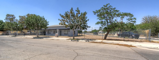 301 Cooley Ave, El Paso, TX 79907 - view of front of house