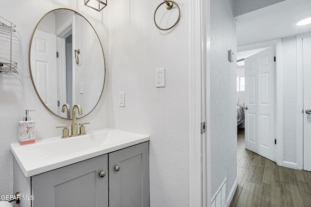 9128 Diana Dr, El Paso, TX 79924 - ensuite bathroom with vanity
