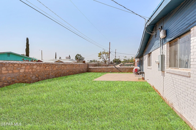 9128 Diana Dr, El Paso, TX 79924 - fenced backyard with a patio