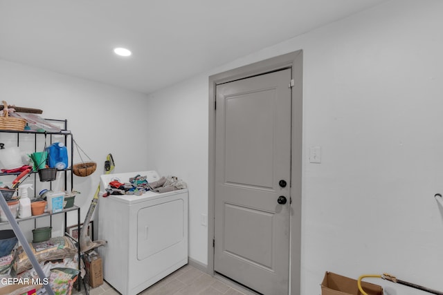 8142 Cook Dr, El Paso, TX 79907 - washroom with washer / dryer and recessed lighting