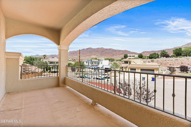 6310 Franklin Crest Dr, El Paso, TX 79912 - balcony with a mountain view and a residential view