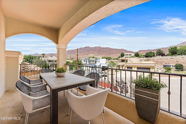 6310 Franklin Crest Dr, El Paso, TX 79912 - balcony with a mountain view and a residential view