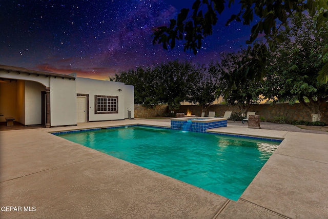 796 Fescue Dr, Canutillo, TX 79835 - view of swimming pool with a patio area, a fenced backyard, and a pool with connected hot tub
