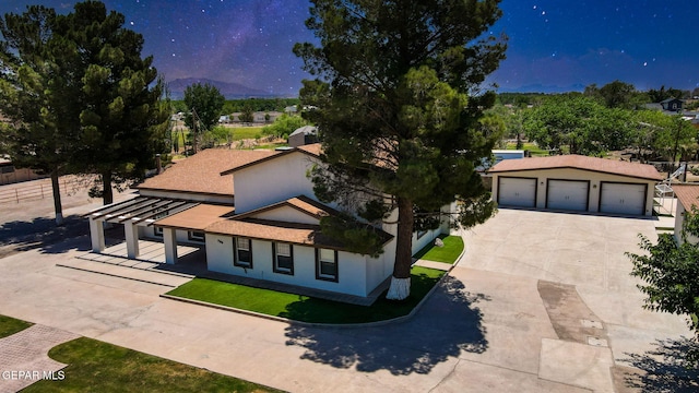 796 Fescue Dr, Canutillo, TX 79835 - view of front of house with concrete driveway and stucco siding