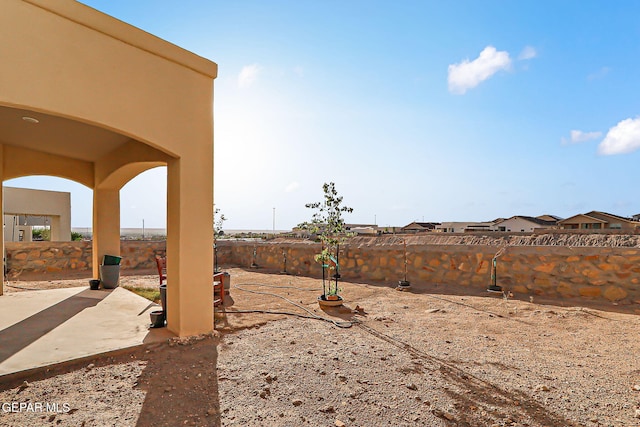 7825 Enchanted View Dr, El Paso, TX 79911 - fenced backyard featuring a patio