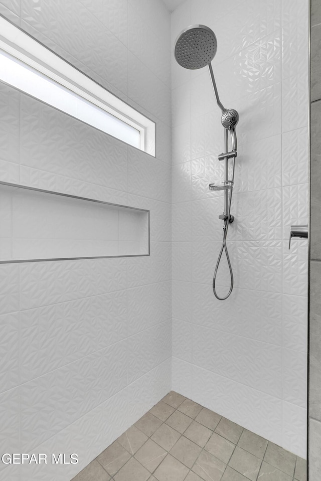 13829 Summer View Ave, Horizon City, TX 79928 - bathroom view of tiled shower