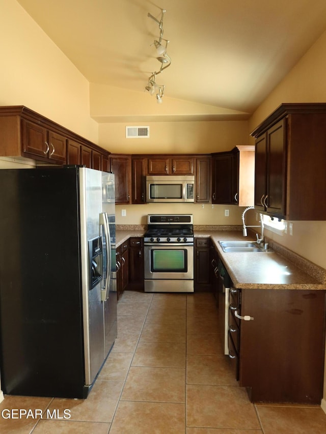 7713 Bartlett Landing Ct, El Paso, TX 79912 - photo 13