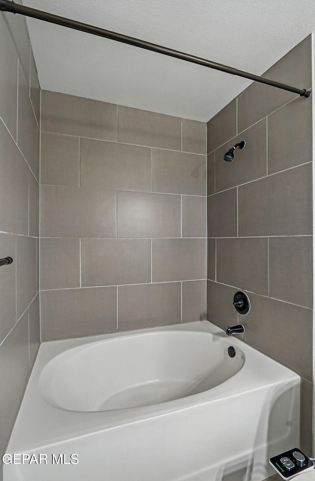 12469 Lanchester Dr, El Paso, TX 79928 - full bathroom with bathtub / shower combination