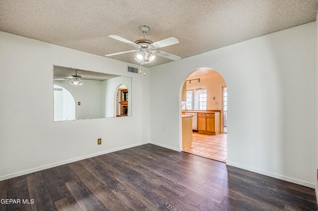 424 Benton St, Horizon City, TX 79928 - photo 17