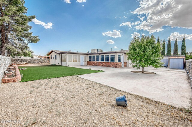 424 Benton St, Horizon City, TX 79928 - photo 61